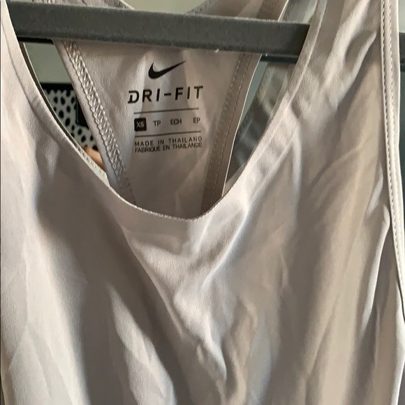 Nike Razorback Tank Top - Picture 3 of 4